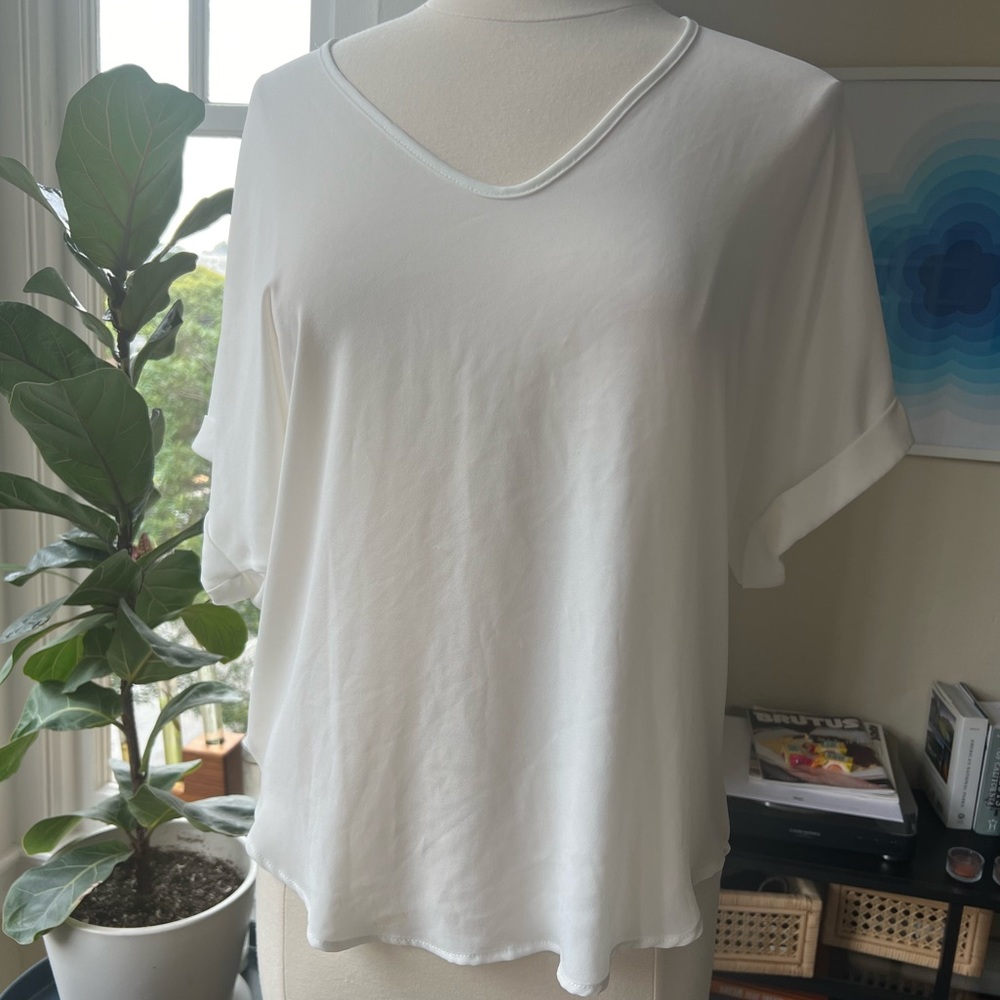 LUSH Women's White Semi Sheer Hi-Low Hem Scoop neck Blouse size M work chic